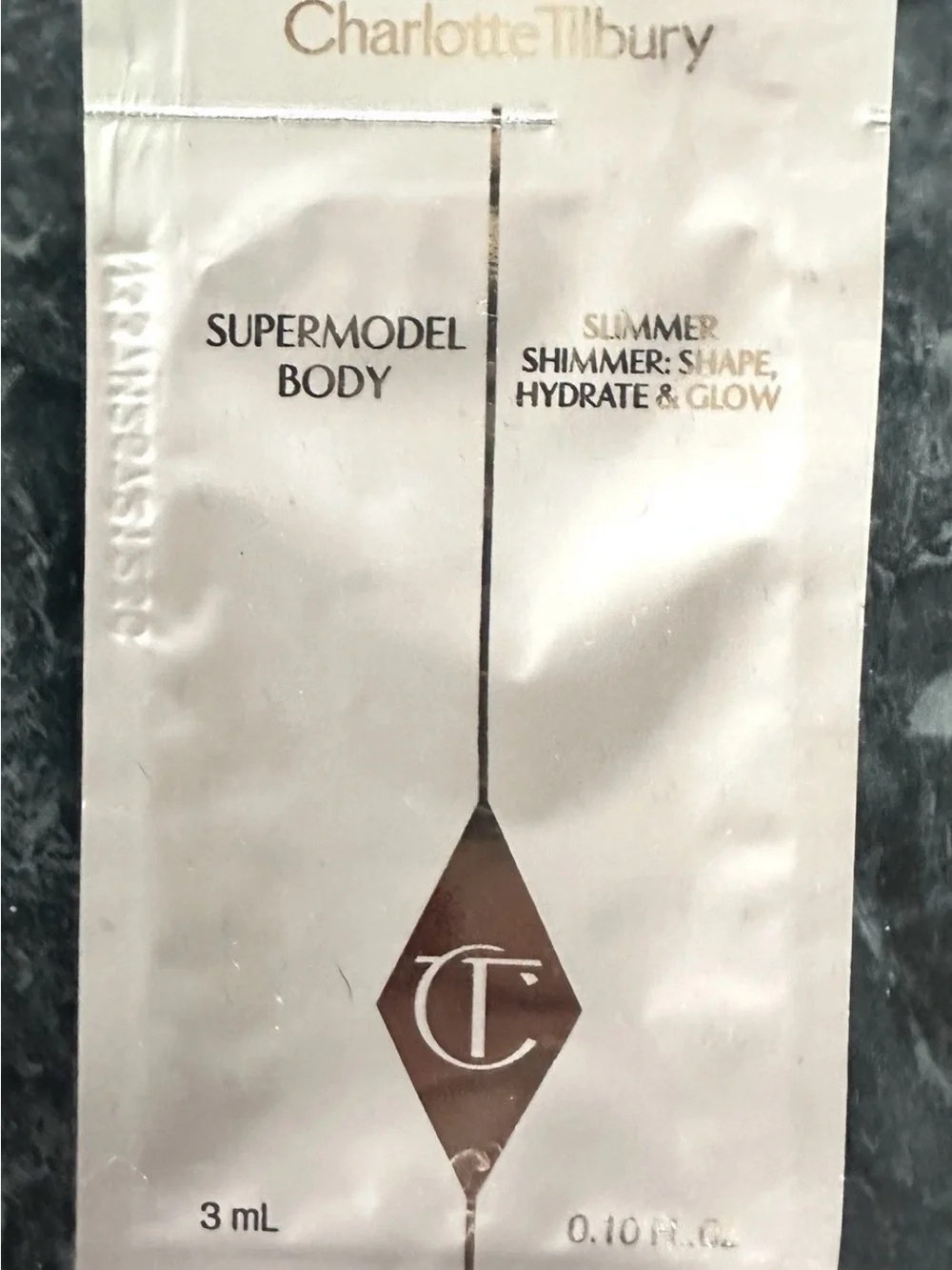 Charlotte Tilbury LED Selfie Light w Mini Magic Cream & Airbrush Powder & Lotion